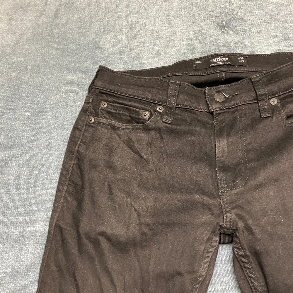 Hollister Jeans Mens 30x30 Black Denim Low Rise Streetwear Grunge Skinny Leg